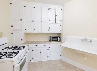 Colfax Villas, Minneapolis, MN 55409