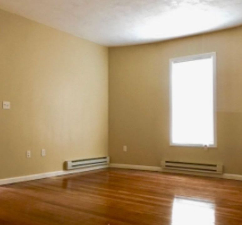 2nd image of 190 Washington St APT 2L