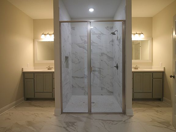 2nd image of 3887 Lu Ln