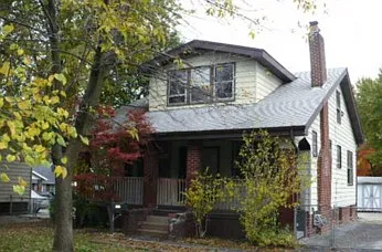 2007 McLaran Ave photo 1