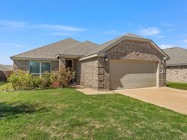 3025 Paint Horse Dr, Waco, TX 76706