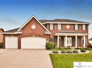13706 S 22nd Cir, Bellevue, NE 68123