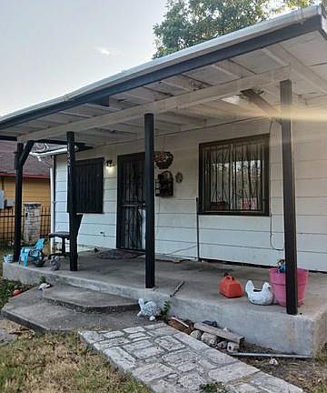 3rd image of 1321 Dahlgreen Ave
