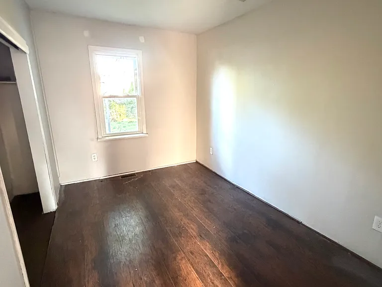 227 Beachwood Blvd — Photo 15
