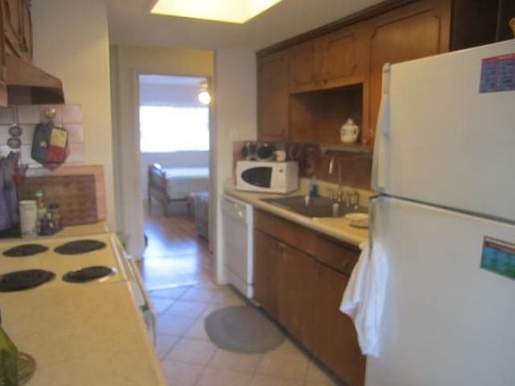 5th image of 4406 Cornell Dr