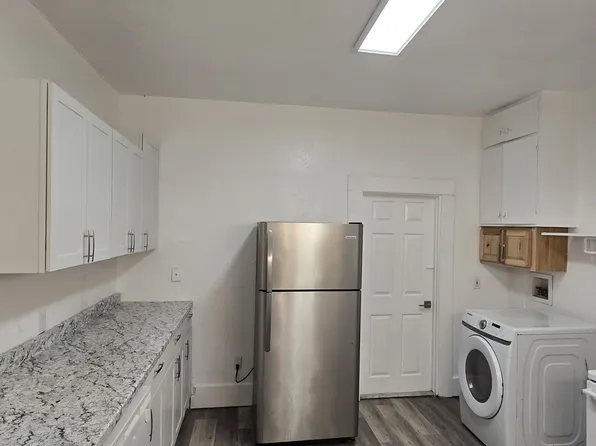 505 NW 4th St APT B, Corvallis, OR 97330