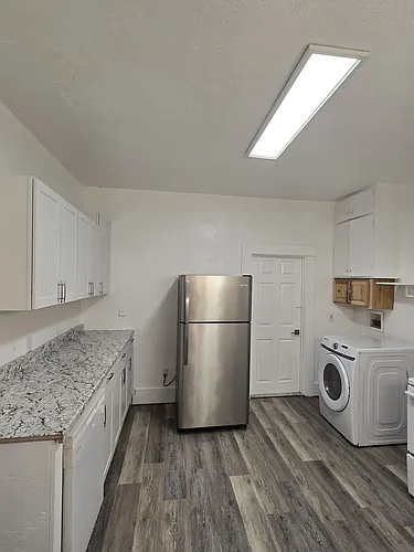 505 NW 4th St #B Photo 1 505 NW 4th St #B Photo 1