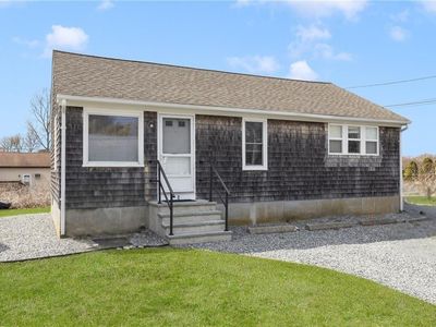 8 James St, Narragansett, RI, 02882