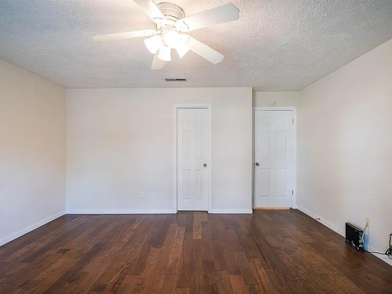 21203 Park Brook Dr — Photo 29