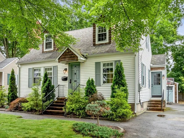 5 Vandergrift St, Lawrence, MA 01843