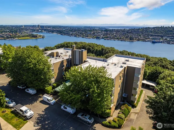 1800 Taylor Avenue N #3, Seattle, WA 98109