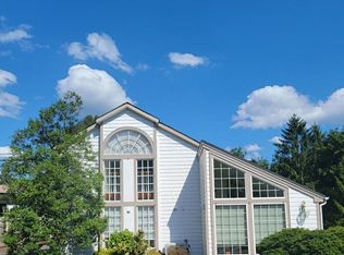 739 Sergeantsville Rd, Stockton, NJ 08559