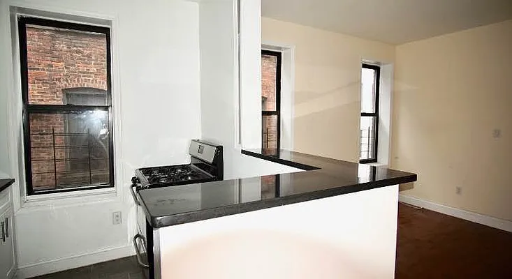 Rented by BRICK & GALO REALTY CORP | media 26