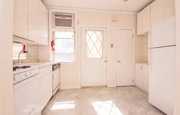 Rented by Barbara Puccia Realty LLC | media 6