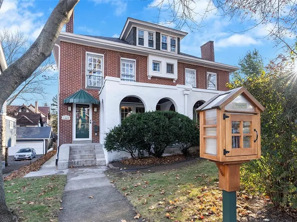 1449 Severn St, Pittsburgh, PA 15217
