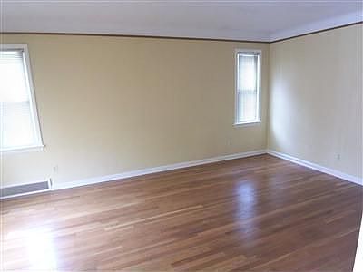 3rd image of 14108 Birchwood Ave