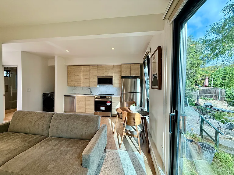 2375 Vancouver Ave #1 — Photo 5