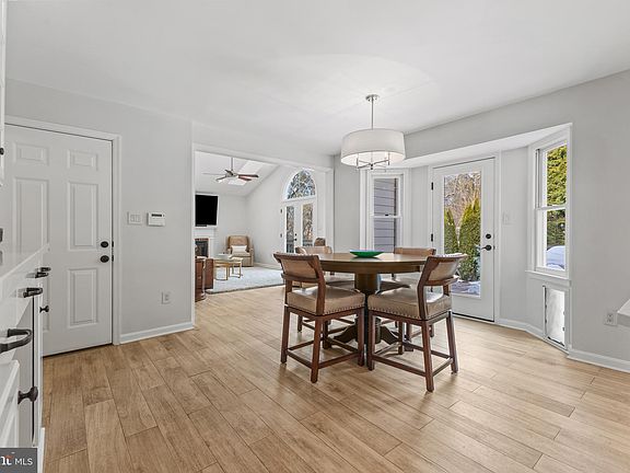 3rd image of 2210 Traies Ct