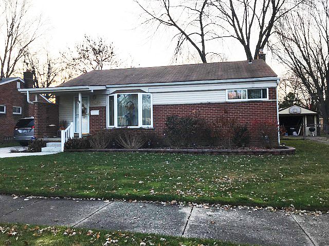1st image of 9931 Doris St