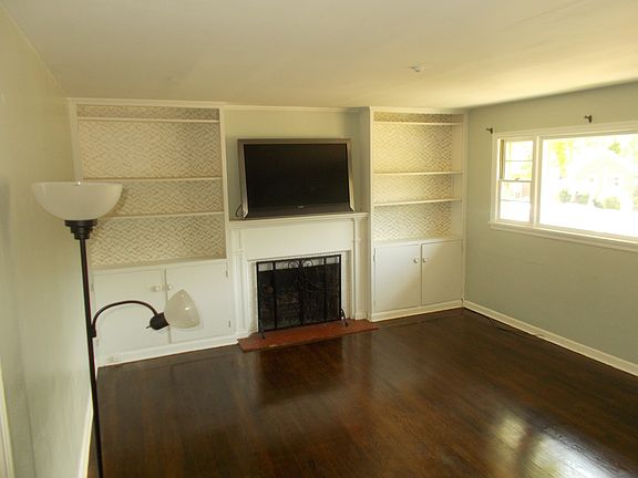 2nd image of 232 Poplar Ave
