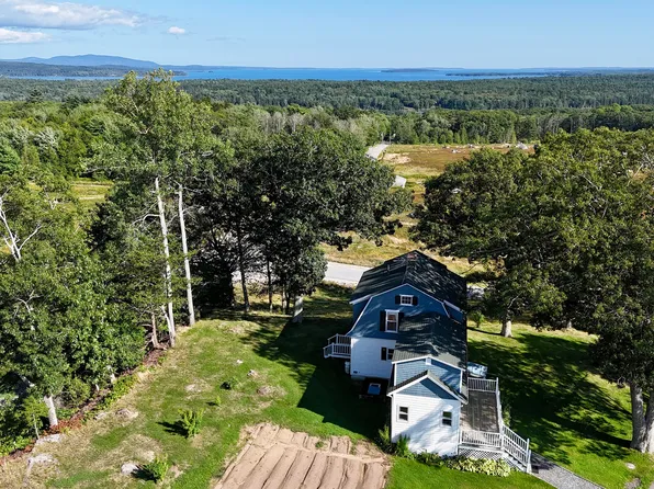 5 Polka Valley Road, Sedgwick, ME 04676