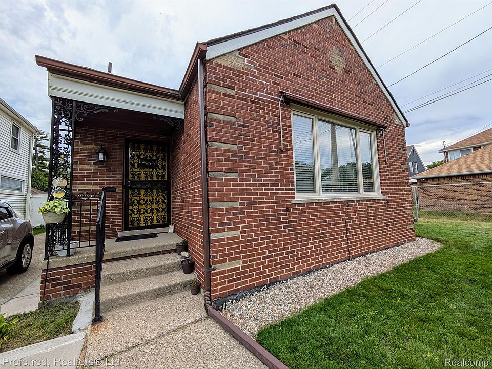 1st image of 12056 E Outer Dr