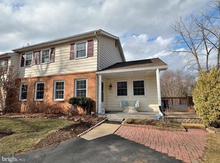 515 Tavenner Ct, Sterling, VA 20164