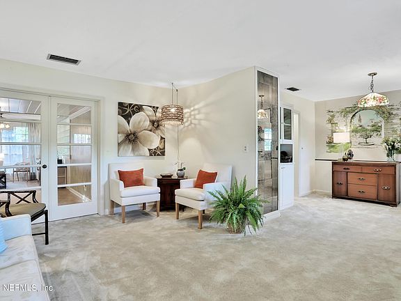 5th image of 2443 Cedar Shores Cir