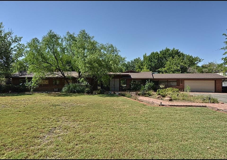 1st image of 620 Camino Real Ave