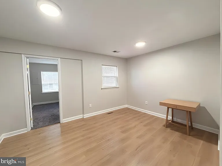 20382 Farmgate Ter — Photo 22