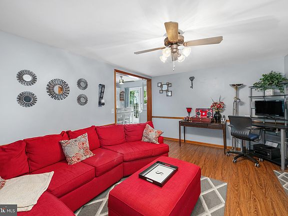 5th image of 702 Heritage Dr