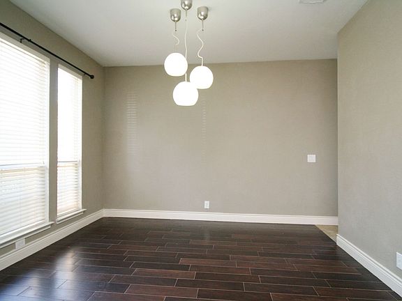 4th image of 21415 Encino Ash