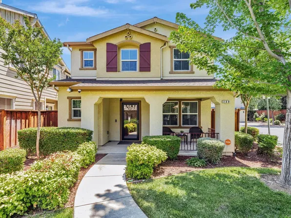 208 Jupiter Ct, Pittsburg, CA 94565