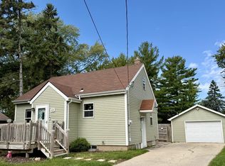 438 W Foster St, Appleton, WI 54915