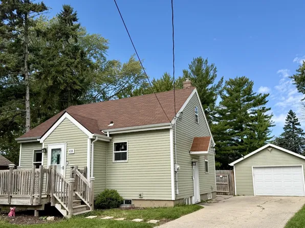 438 W Foster St, Appleton, WI 54915