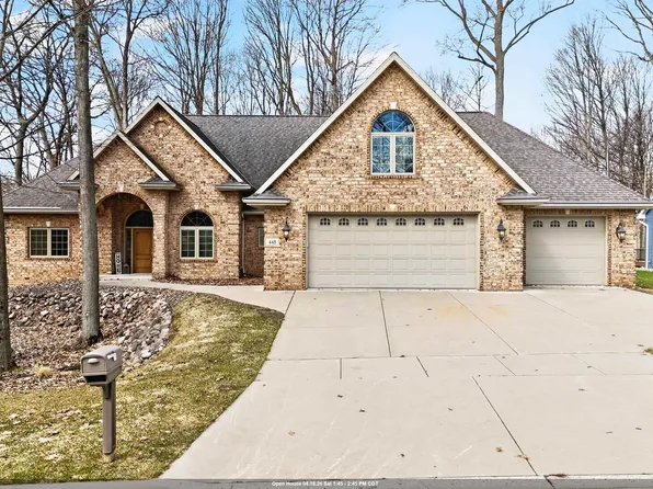 448 Harvest Rd, Green Bay, WI 54302