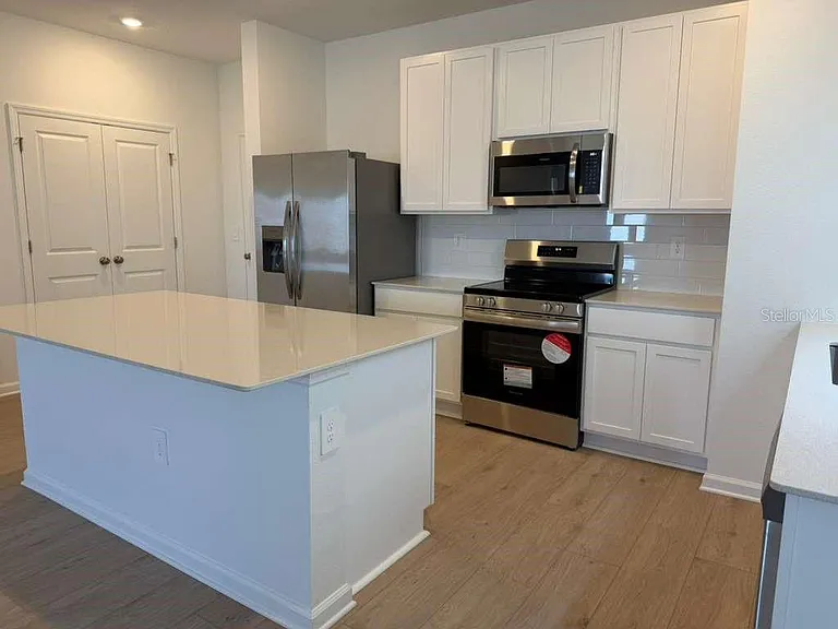 5195 Loyalty Dr — Photo 41