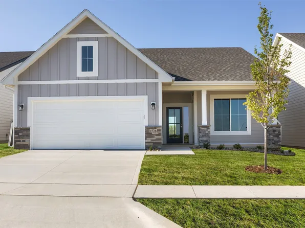 1528 Garland Ave, Norwalk, IA 50021