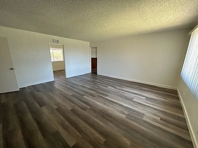 3 bed, 1650 sqft, $3,250 — Photo 2