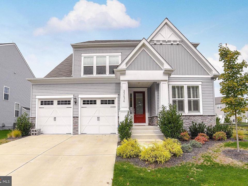 1st image of 23434 Lilliflora Dr