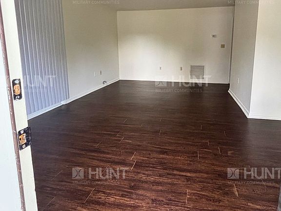 4th image of 376 Camellia Dr
