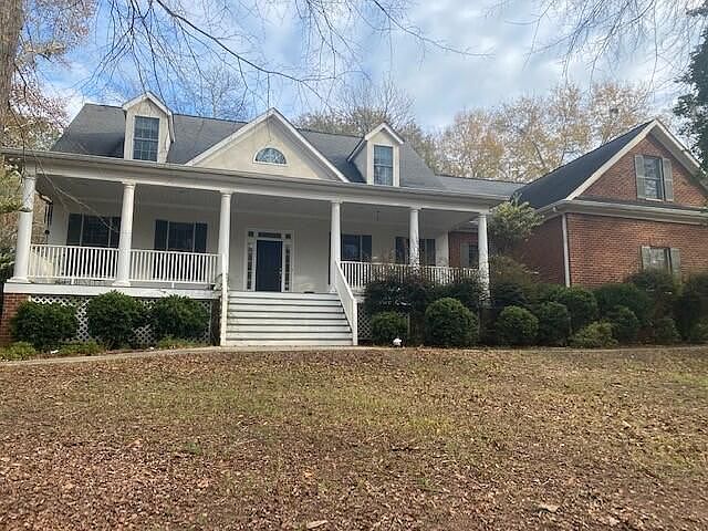 1st image of 270 Canterbury Dr