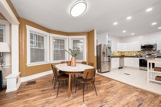 1st image of 215 E Mitchell Ave #1B