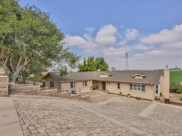 15299 Oak Hills Dr, Salinas, CA 93907