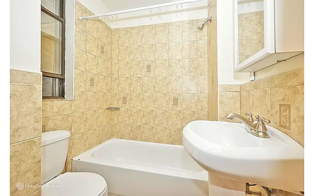 Rented by Douglas Elliman | media 26