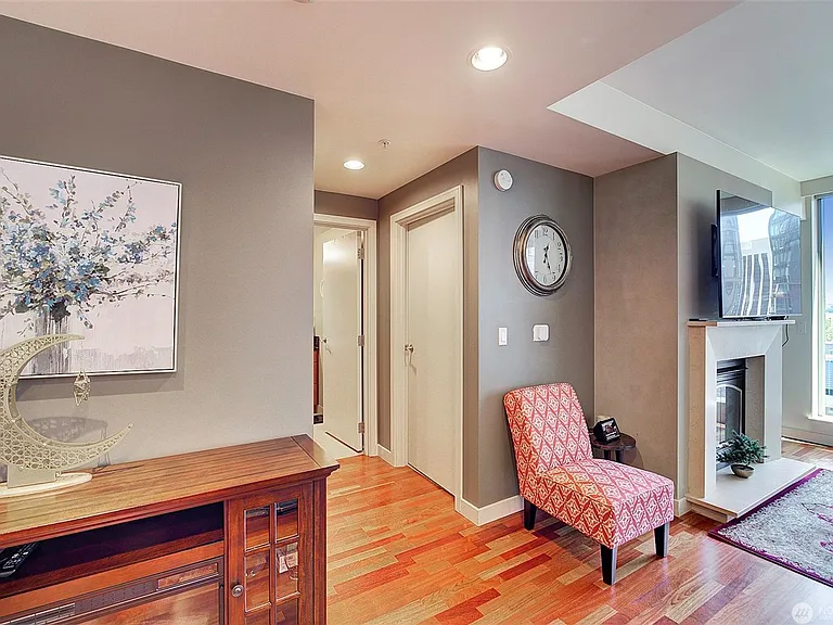 10650 NE 9th Pl #1420 — Photo 12