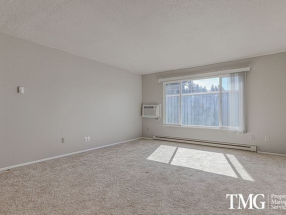 4th image of 6521-6539 N Albina Ave #6523