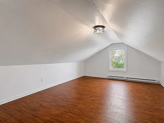 4 bed, $2,200 — Photo 4