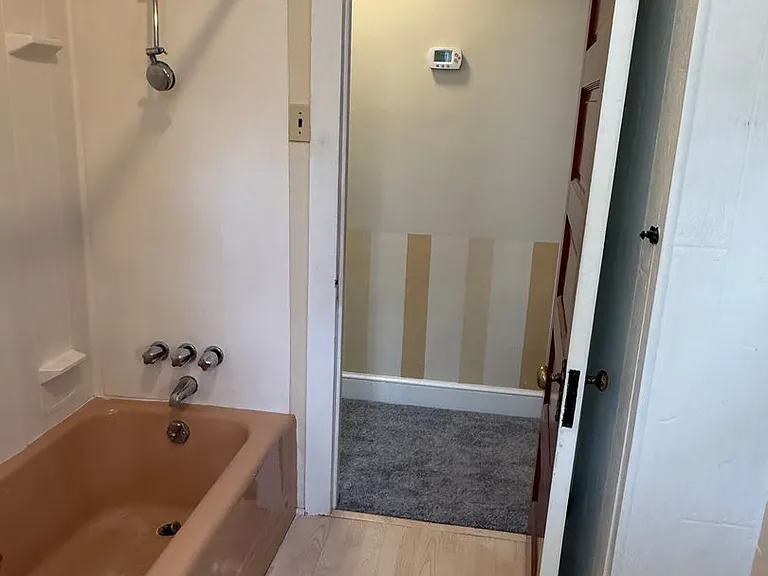 815 Grosstown Rd — Photo 12