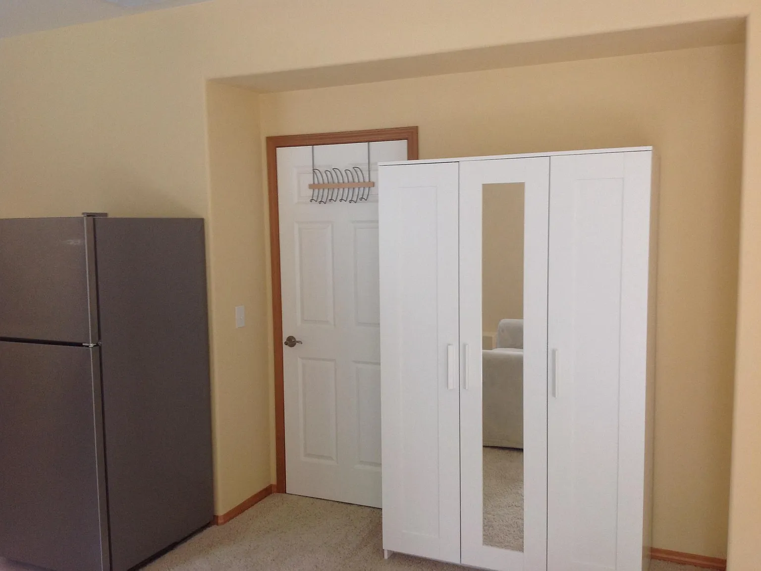 1102 Dondee Ct — Photo 2